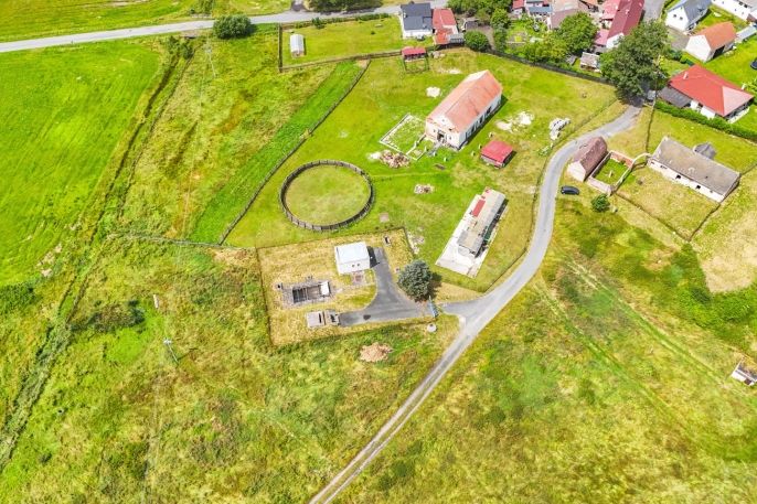 Prodej, Zemědělský objekt, Křižovatka