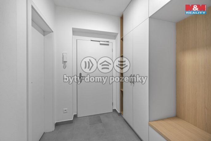 Prodej, Byt 1+kk, Hradec Králové