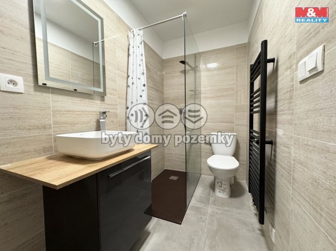 Pronájem, Byt 2+1, Velešín