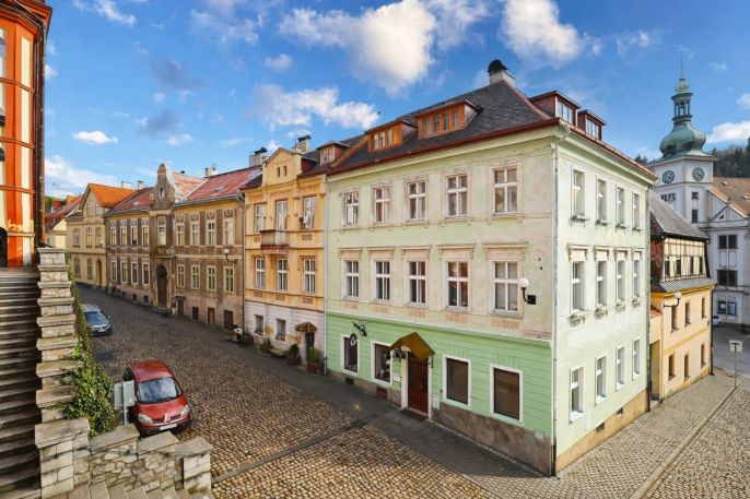 Prodej, Atypický byt, Loket