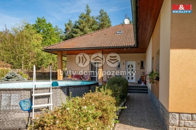 Prodej, Rodinný dům, Hajany