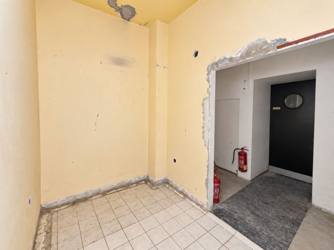 Pronájem, Obchod a služby, Jesenice