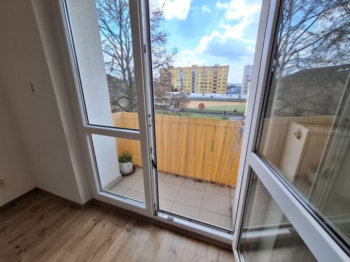 Pronájem, Byt 2+1, Ostrov