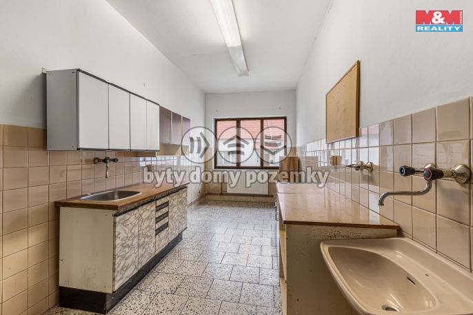 Prodej, Obchodní objekt, Kryry