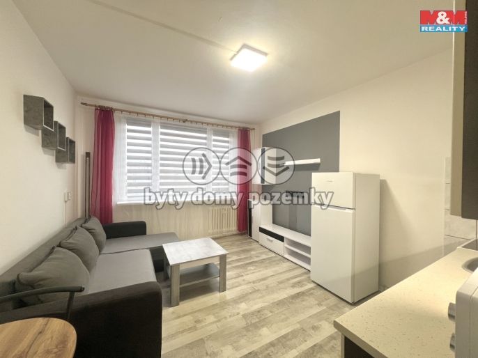 Pronájem, Byt 1+kk, Jindřichův Hradec