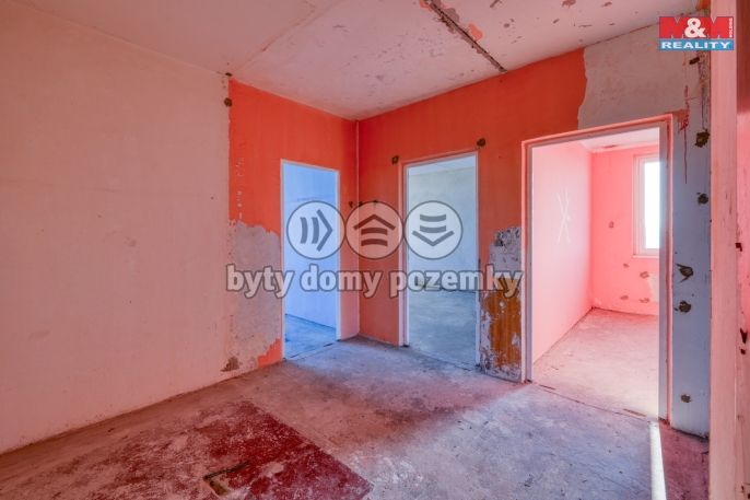 Pronájem, Byt 4+1, Rovná