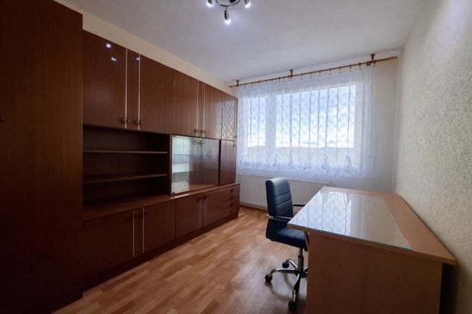 Pronájem, Byt 4+kk, Obrnice