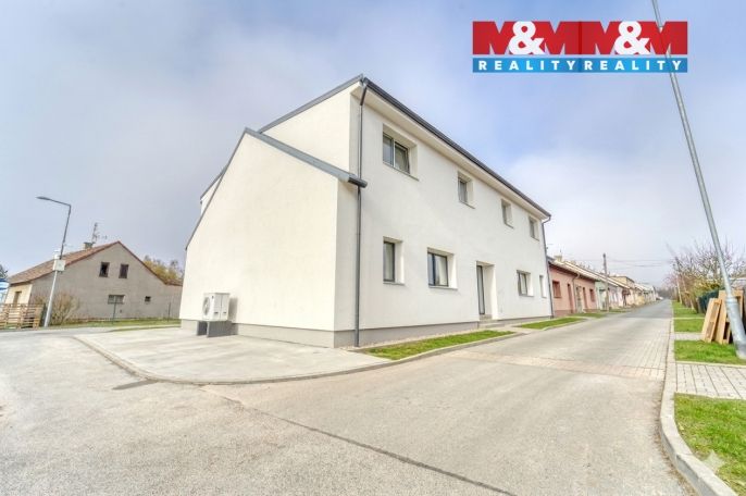 Pronájem, Byt 2+kk, Tlučná