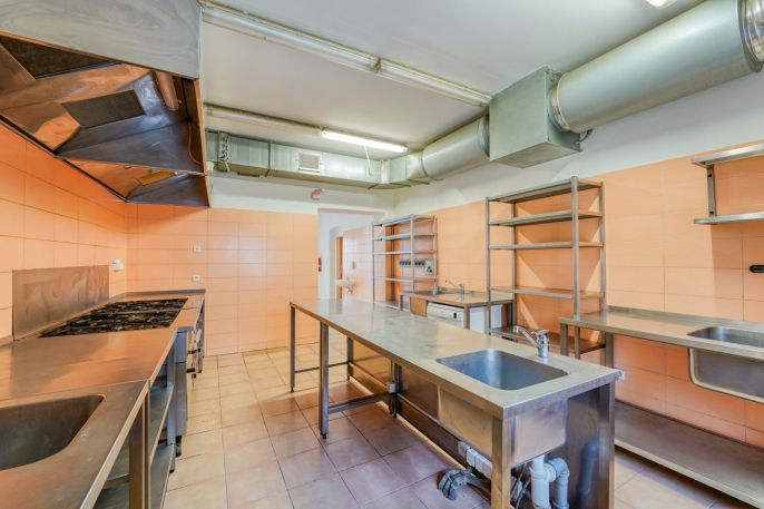 Pronájem, Obchod a služby, Plzeň