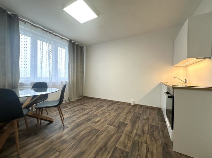 Pronájem, Byt 1+1, Kadaň