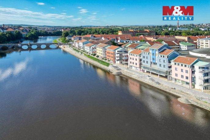 Pronájem, Obchod a služby, Písek