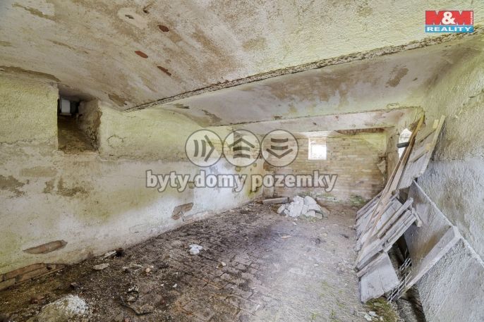 Prodej, Zemědělský objekt, Křižovatka