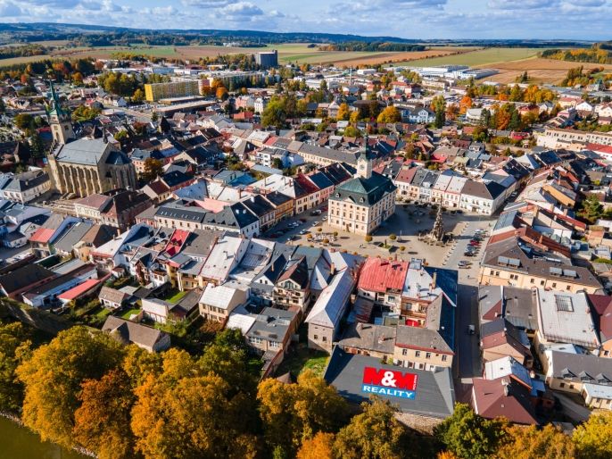 Prodej, Obchodní objekt, Polička
