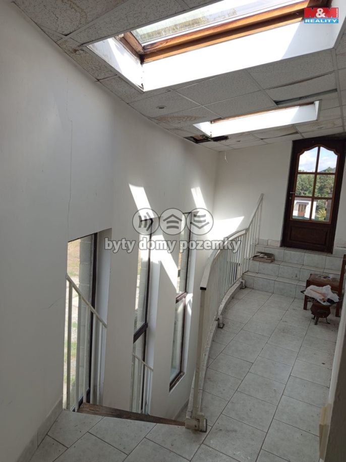 Pronájem, Sklad, Doksy