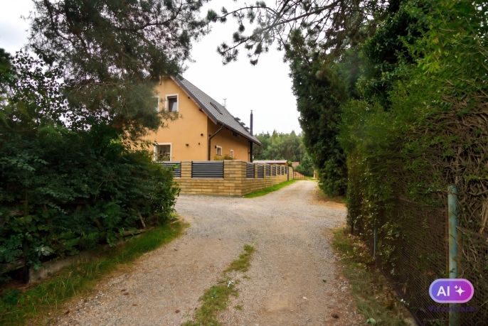 Prodej, Chata, Družec