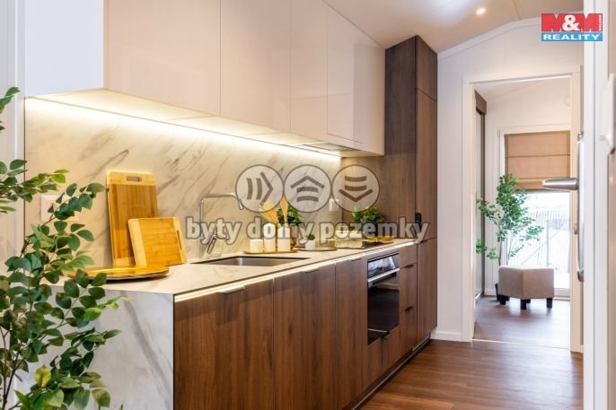 Prodej, Na klíč, Nekoř