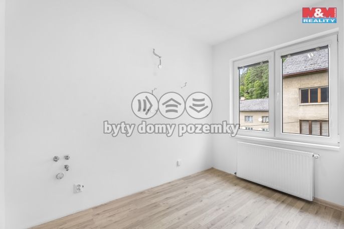 Pronájem, Byt 3+1, Janská