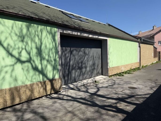 Prodej, Sklad, Spořice