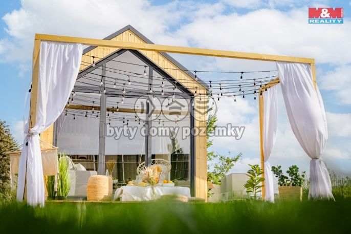 Prodej, Na klíč, Zdobnice