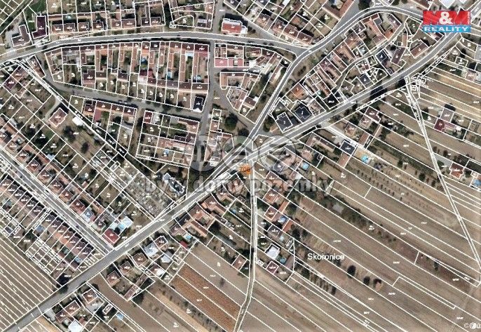 Prodej, Pole, Skoronice