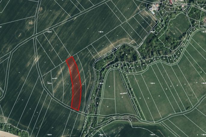 Prodej, Pole, Žlebské Chvalovice