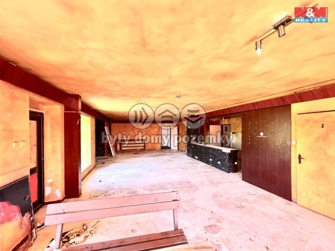 Prodej, Obchod a služby, Vysoká