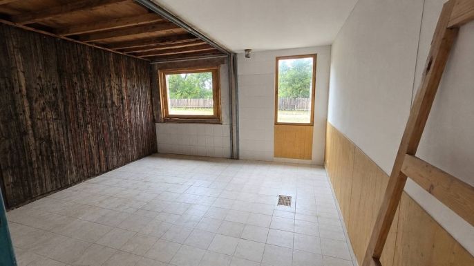Prodej, Ostatní, Chvojenec