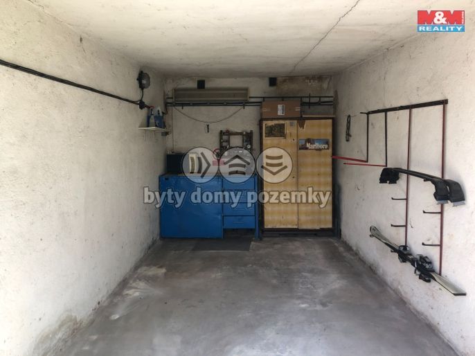 Prodej, Garáž