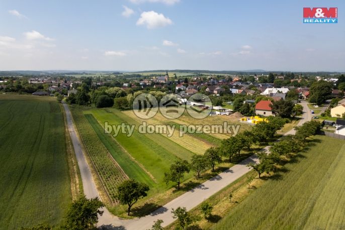 Prodej, Pole, Velký Újezd