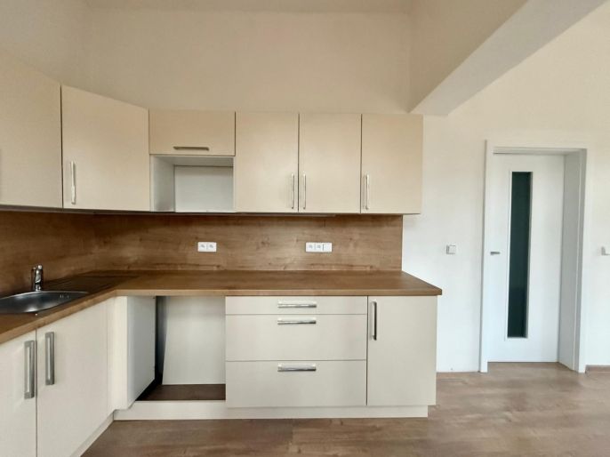 Pronájem, Byt 2+kk, Děčín