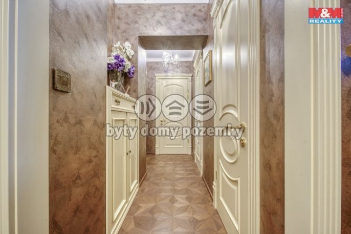 Prodej, Byt 4+1, Plzeň