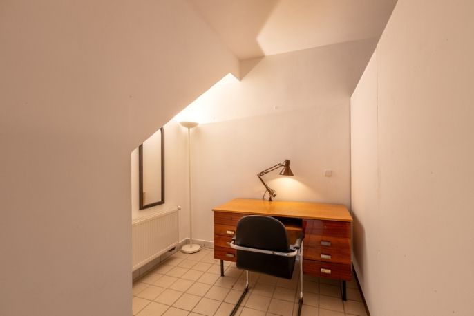 Prodej, Obchod a služby, Postoloprty