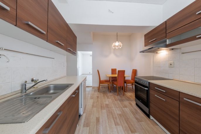 Prodej, Byt 2+1, Karlovy Vary