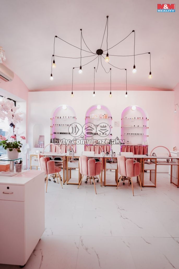 Prodej, Obchod a služby, Náchod