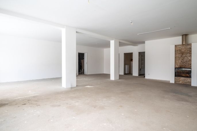 Prodej, Obchod a služby, Šumavské Hoštice