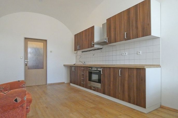 Pronájem, Byt 1+kk, Ronov nad Doubravou