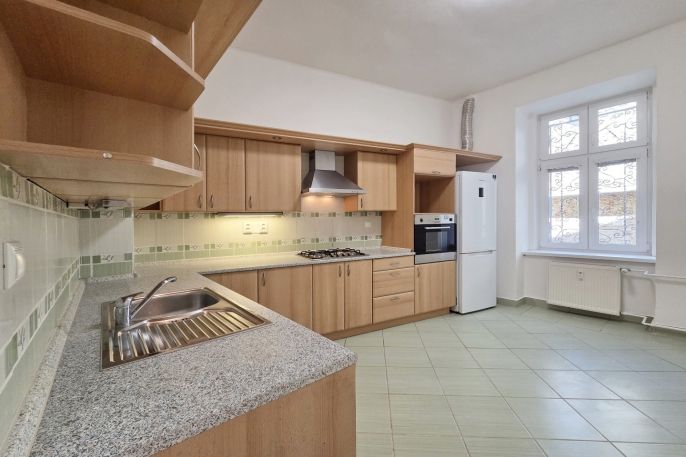 Pronájem, Byt 3+1, Karlovy Vary