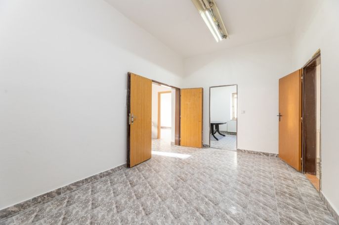 Prodej, Obchod a služby, Bruntál