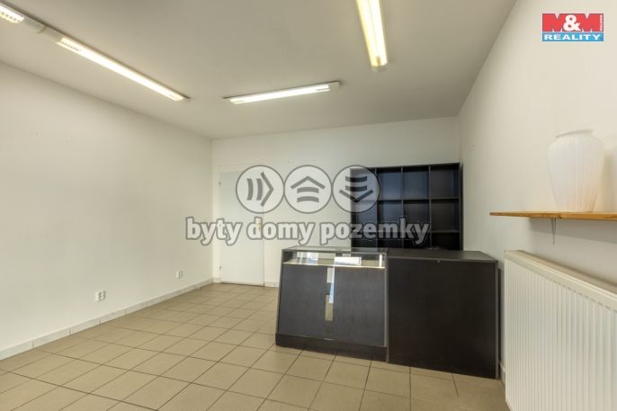 Prodej, Obchod a služby, Postoloprty