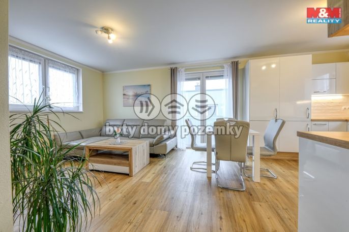 Prodej, Byt 4+kk, Vochov