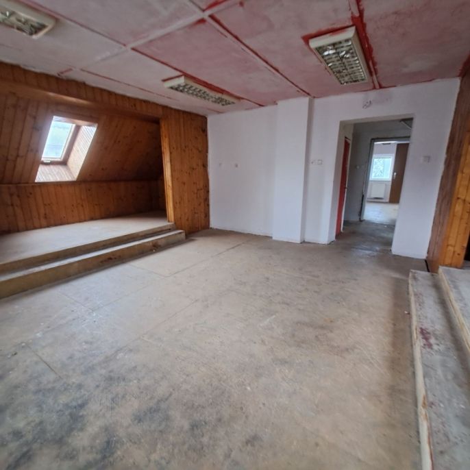 Prodej, Obchod a služby, Břidličná