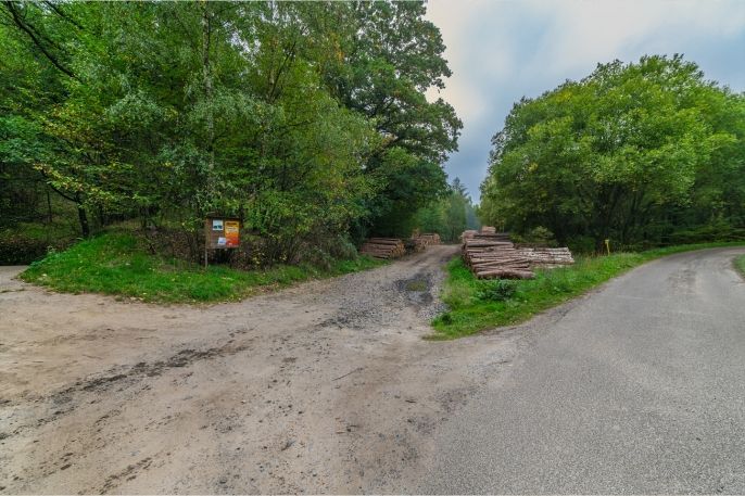 Prodej, Pole, Blíževedly