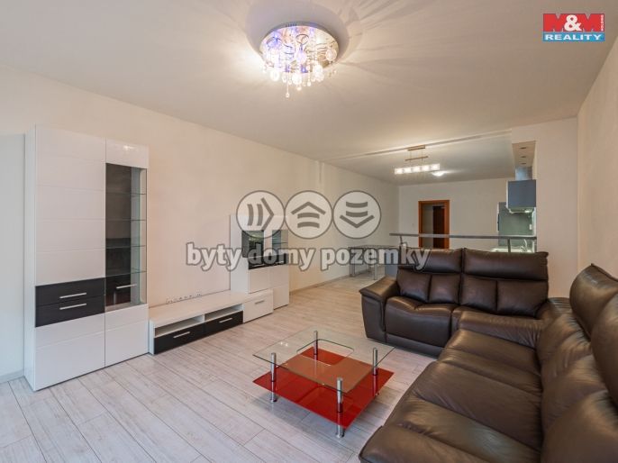 Prodej, Byt 4+kk, Benešov