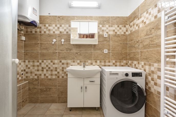 Prodej, Byt 3+1, Bzová