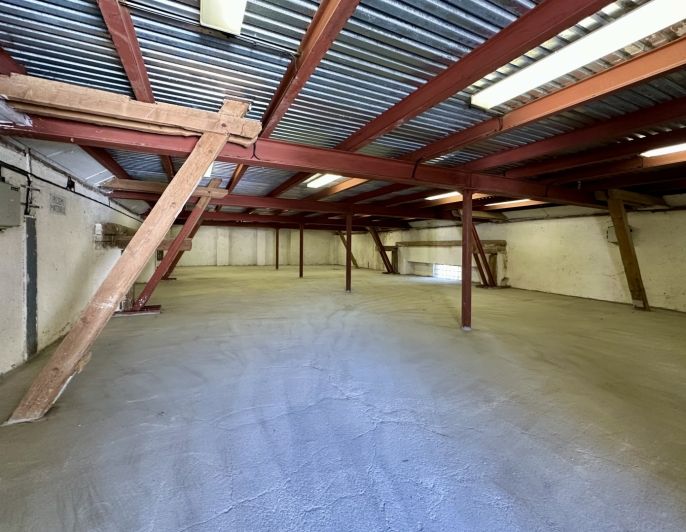 Pronájem, Sklad, Zákolany