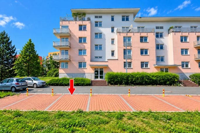 Pronájem, Garážové stání, Pardubice