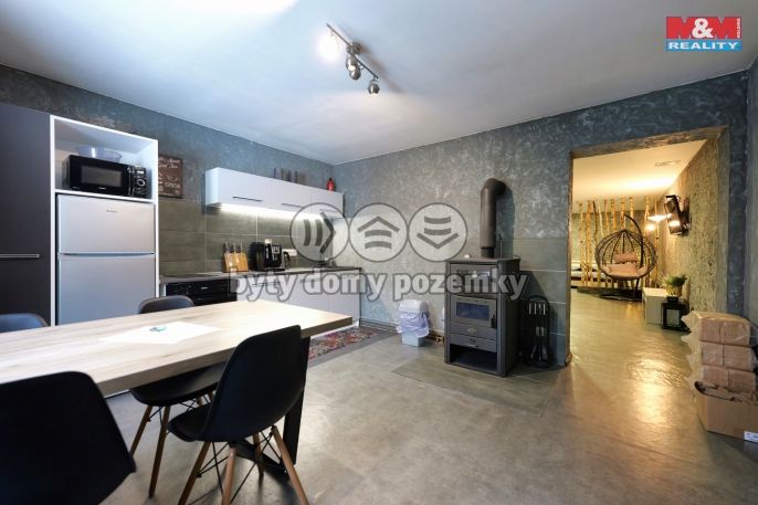 Prodej, Obchod a služby, Šternberk