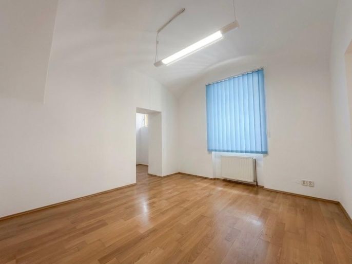 Pronájem, Obchod a služby, Bruntál