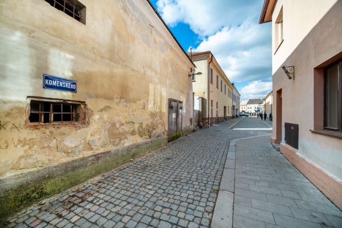 Prodej, Obchodní objekt, Polička