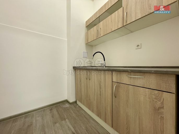 Pronájem, Obchod a služby, Praha